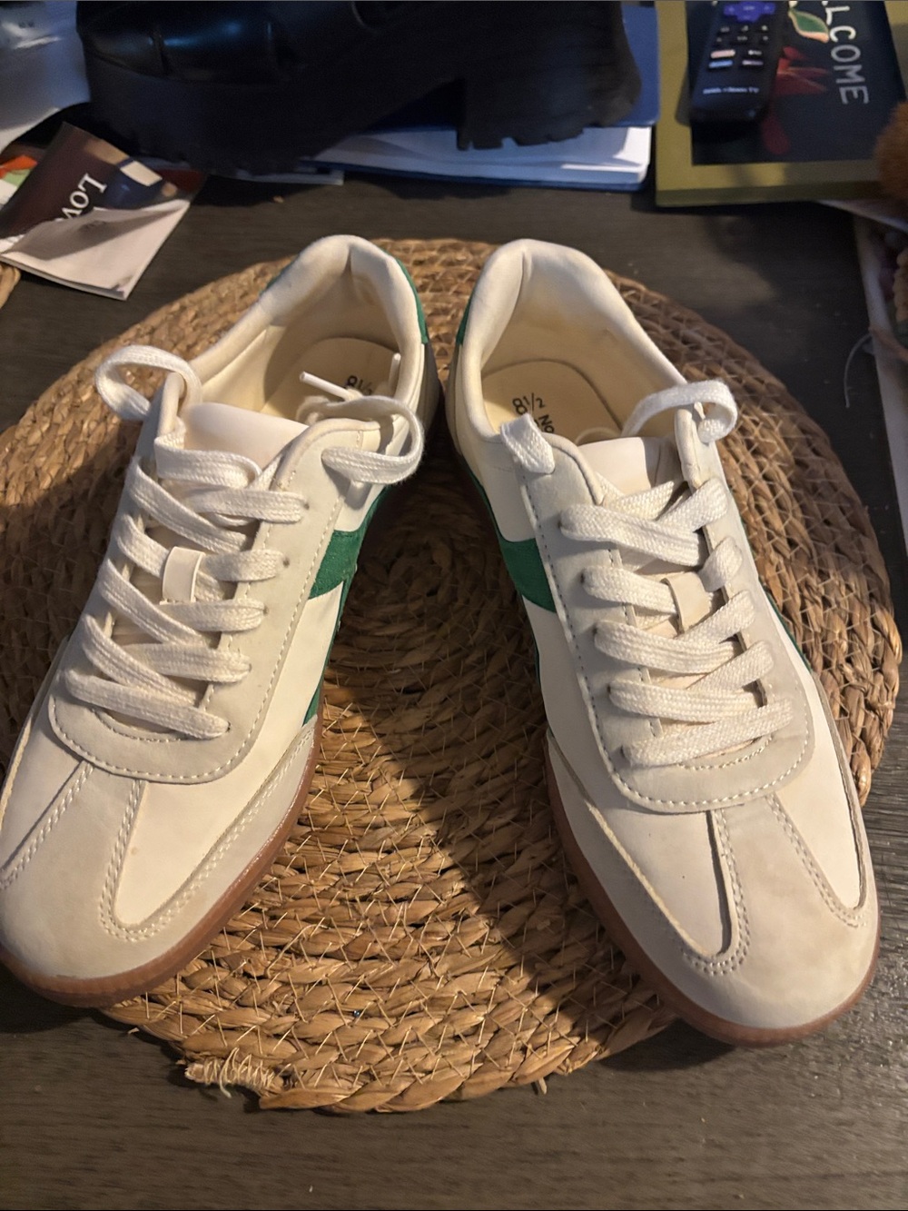 No Boundaries White and Green Women's Sneakers